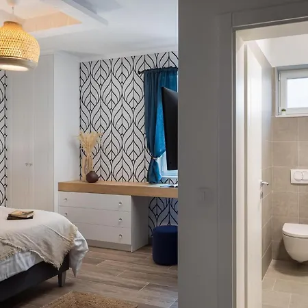 4 Bedroom Stunning In Pakoštane