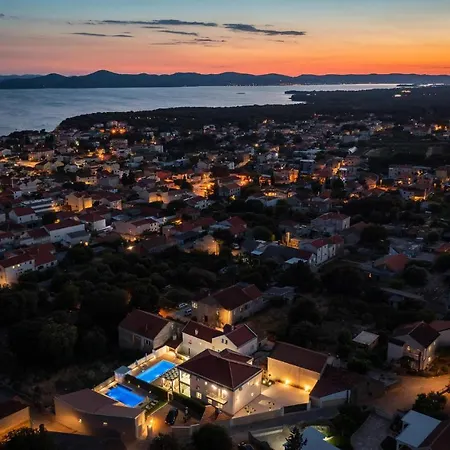 4 Bedroom Stunning In Pakoštane