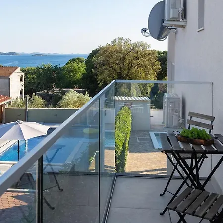 4 Bedroom Stunning In Casa de Férias *