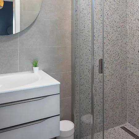 4 Bedroom Stunning In * Pakoštane